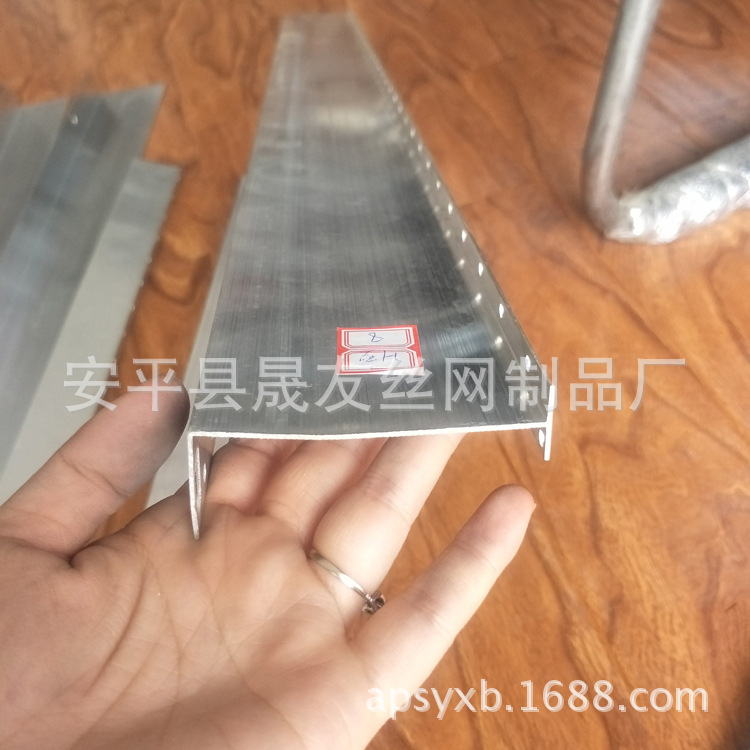 供应河南郑州外墙施工用保温板托架 U型铝合金卡条槽钢角钢托架示例图8
