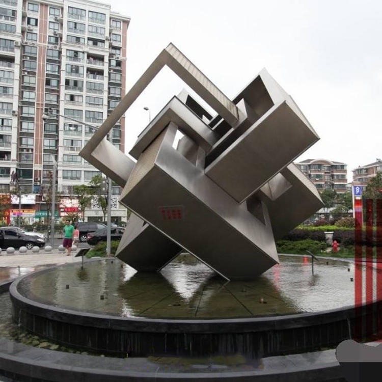 不锈钢雕塑 广场雕塑 方形交叉雕塑 怪工匠