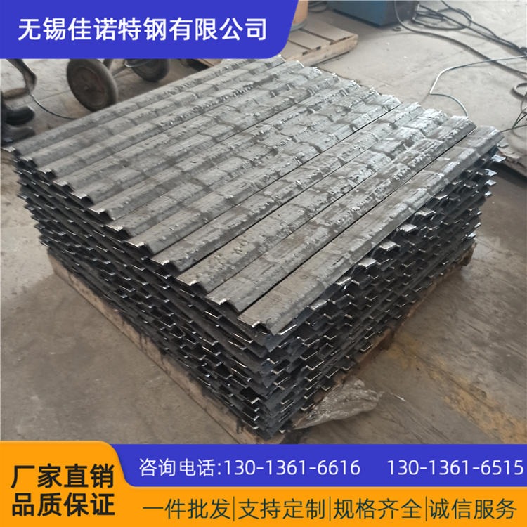 现货销售104 复合耐磨钢板耐磨钢管堆焊耐磨钢板规格多种保材质