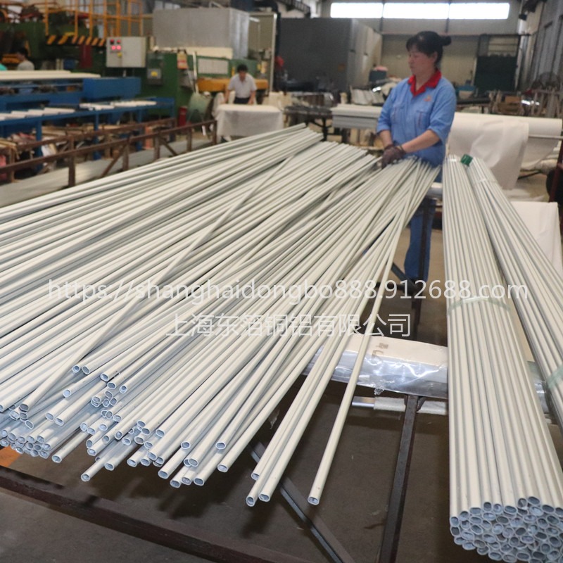上海东箔供应拖把杆铝合金铝型材 品种多样多彩图片