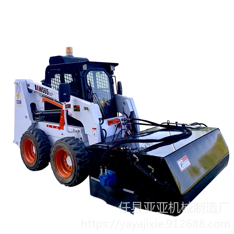 滑移装载机-亚亚机械ws65山猫清扫车替代品-工程清扫机供应商