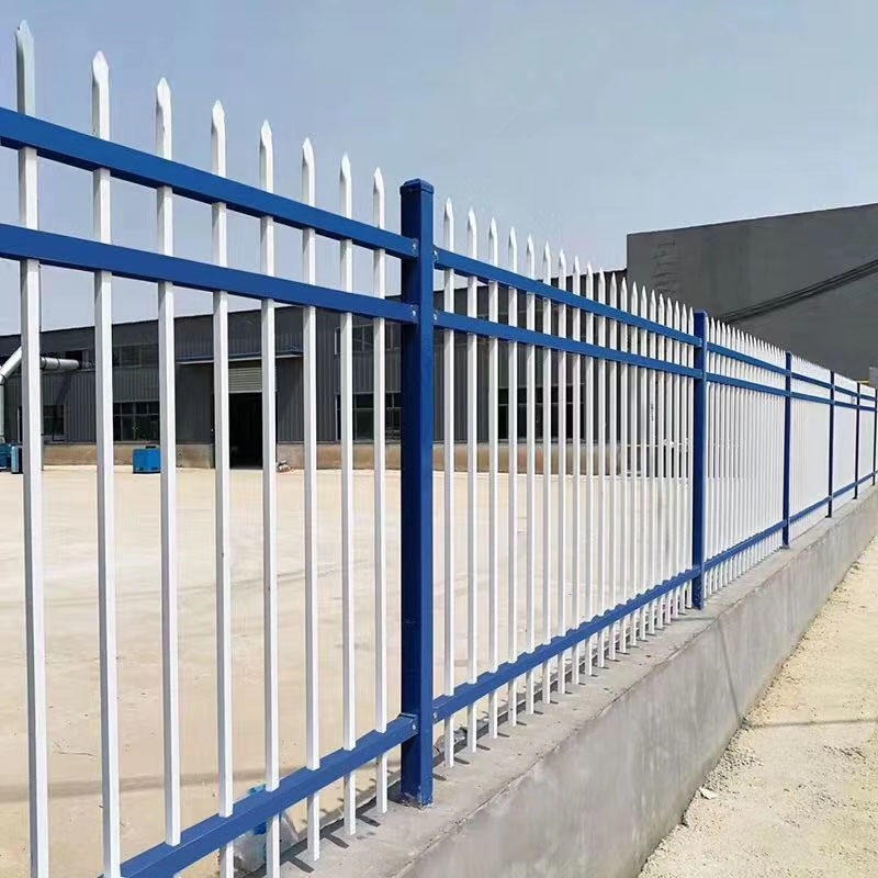 拓耀供应 庭院围墙锌钢栅栏 蓝白防护栏杆图片