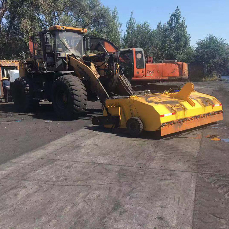 强力装载机扫地车厂家  扫路车扫地机   前进型封闭清扫器  连云港