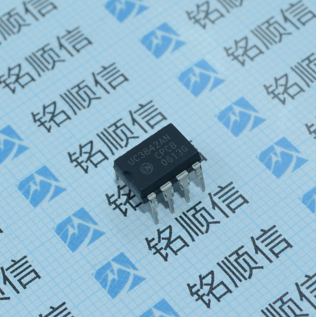 UC3842AN DIP8开关控制器芯片实物拍摄深圳现货欢迎查询 UC3842A电子元器件配单