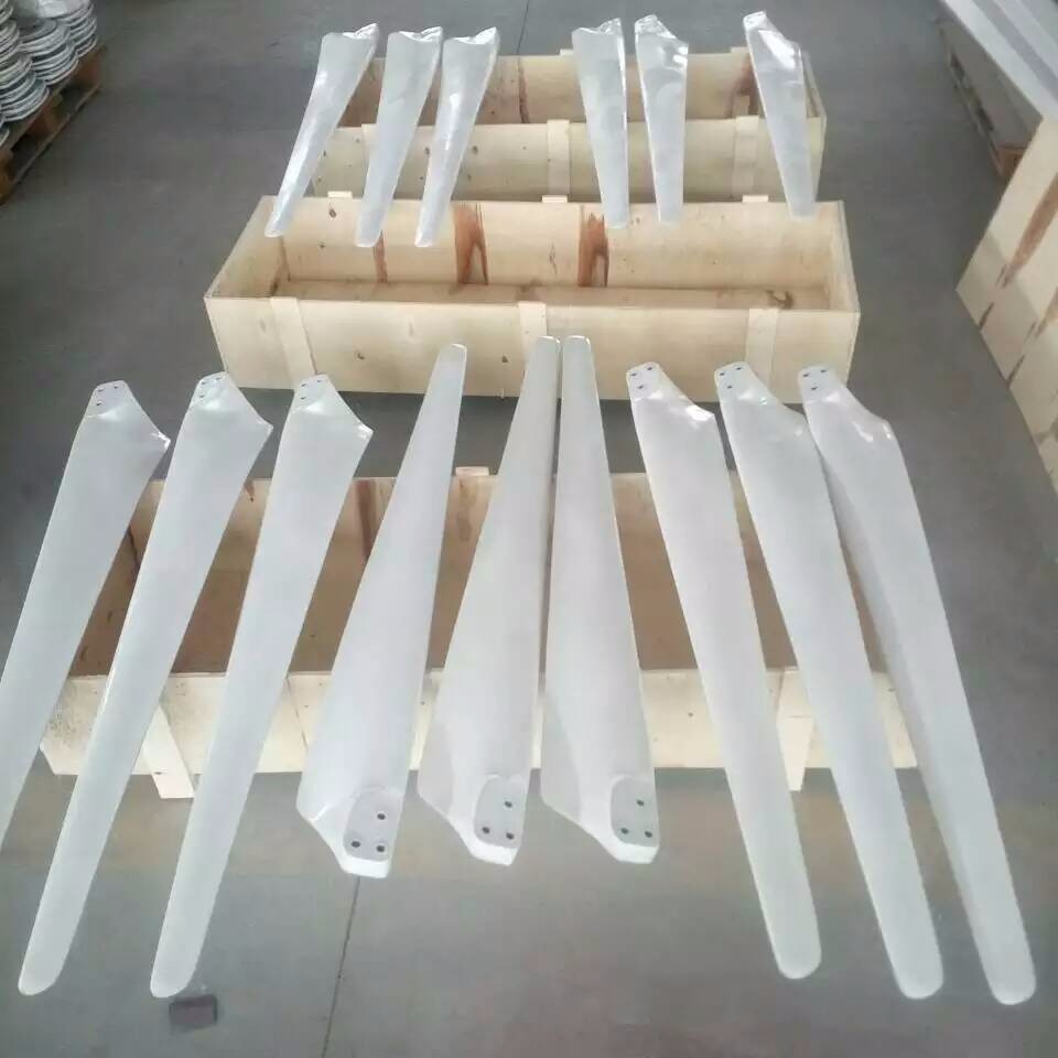 增强玻璃钢材质风叶10千瓦风力发电机风叶晟成厂家生产图片