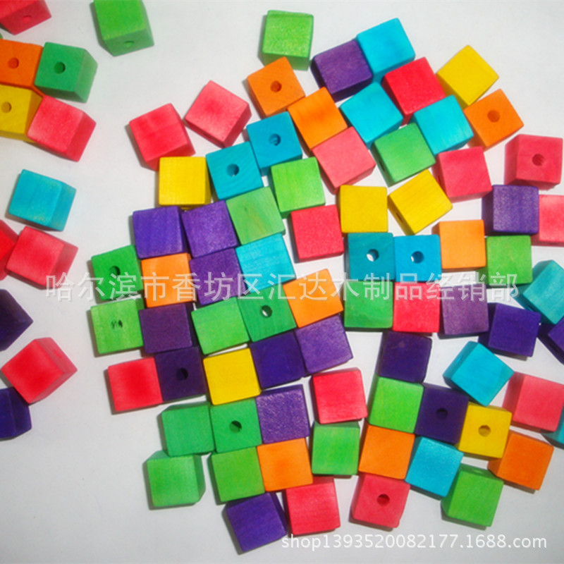 供应小方块 打孔小方块一次性小木方块 儿童DIY手工小方块