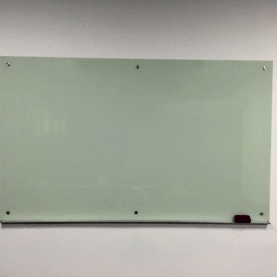 磁性玻璃白板办公用品办公设备写字板玻璃白板性价比高图片