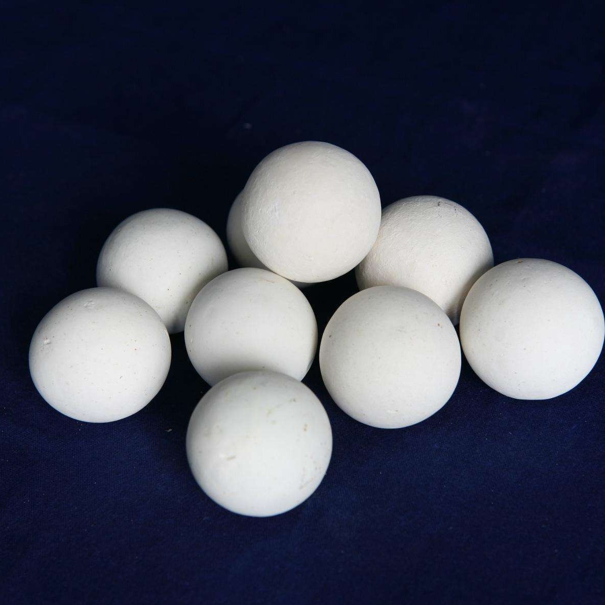 除氟活性氧化铝球 空压机空分设备用活性氧化铝球 丽江优质活性氧化铝球的性能及优点