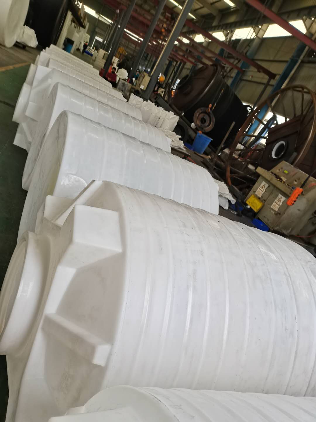 托力卡厂家直销5吨塑料罐 5立方pe圆柱形平底立式塑料桶型号齐全