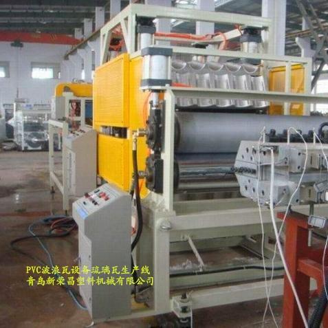 PVC仿古琉璃瓦设备PVC琉璃瓦生产线PVC塑料瓦机械厂家质量可靠图片