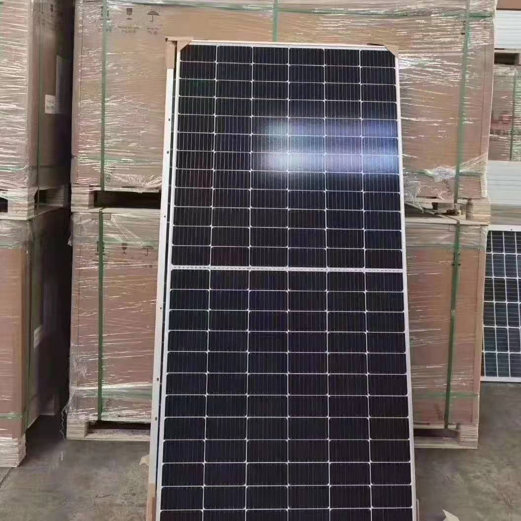 太阳能板回收  鑫晶威 156156 太阳能板回收厂家 诚信回收