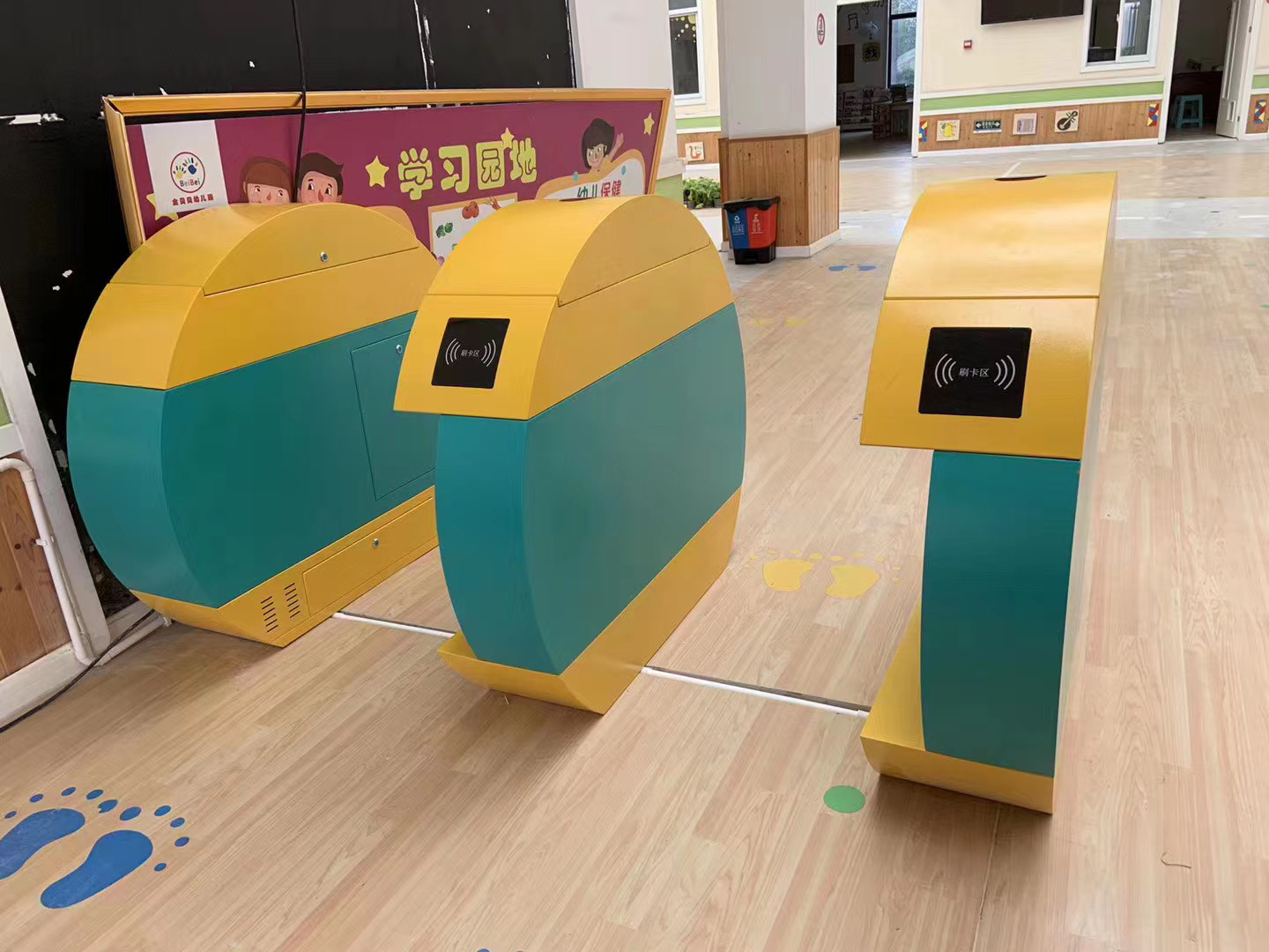 幼儿园闸门门禁系统 幼儿园智能摆闸 防夹儿童闸机