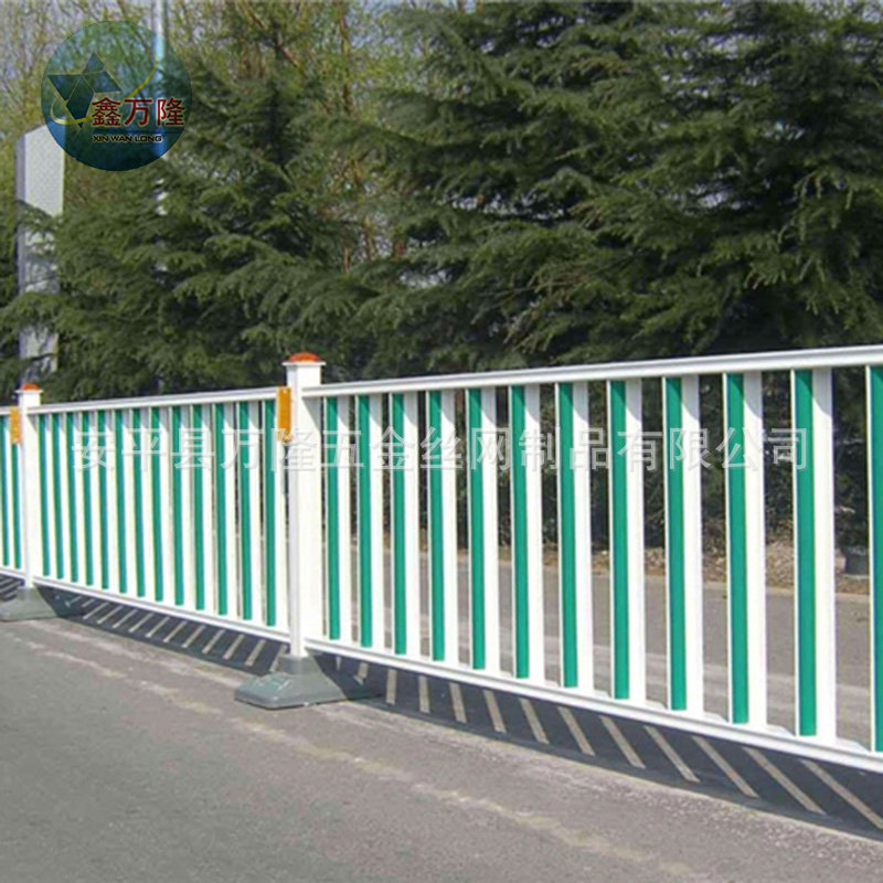 质优价廉 市政防护栏| 锌钢道路市政护栏|公路铁路隔离市政护栏示例图5