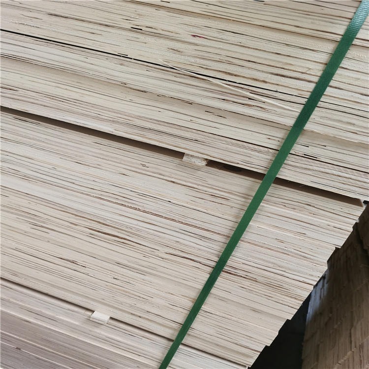 连盛木业加工定做免熏蒸木方lvl l 杨木多层板 vl顺向拉条层积材