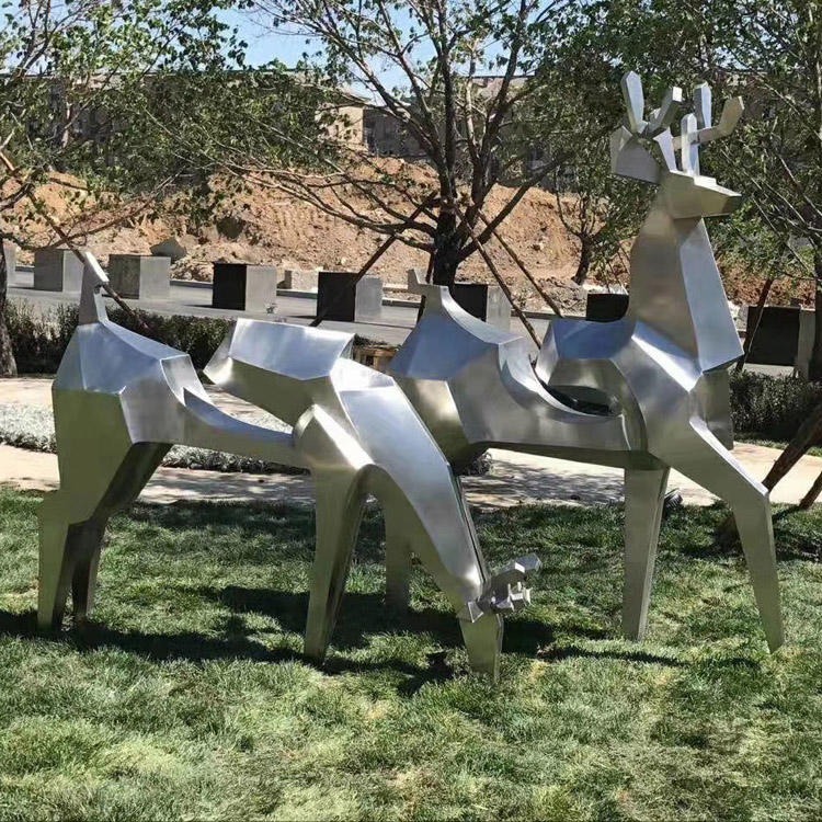 佰盛 金属抽象鹿雕塑 不锈钢抽象鹿雕塑 抽象切面鹿雕塑摆件图片
