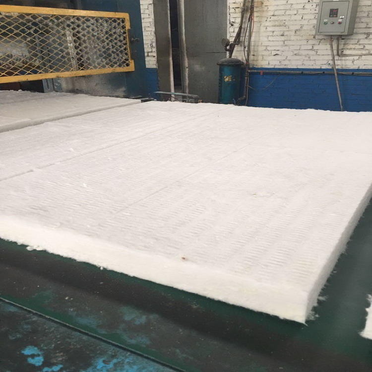硅酸铝针刺毯 硅酸铝毡480管道用6公分硅酸铝针刺毯厂家打折促销