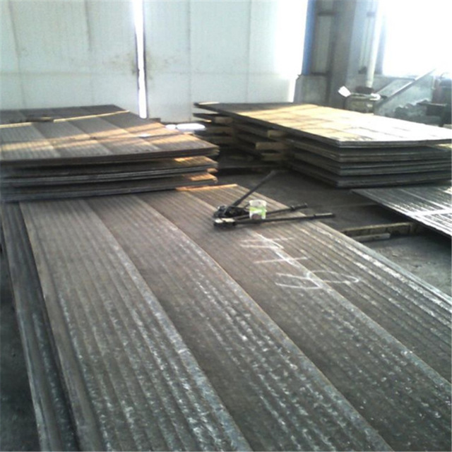 山东64 84进口焊丝堆焊耐磨板 双金属堆焊 高硬度复合耐磨板
