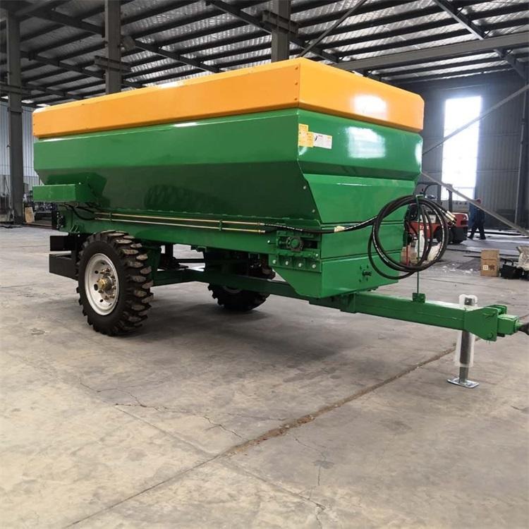 容量大的撒粪车  汇德8立方有机肥撒肥机  品质可靠 农用撒肥机 新型农用撒肥车