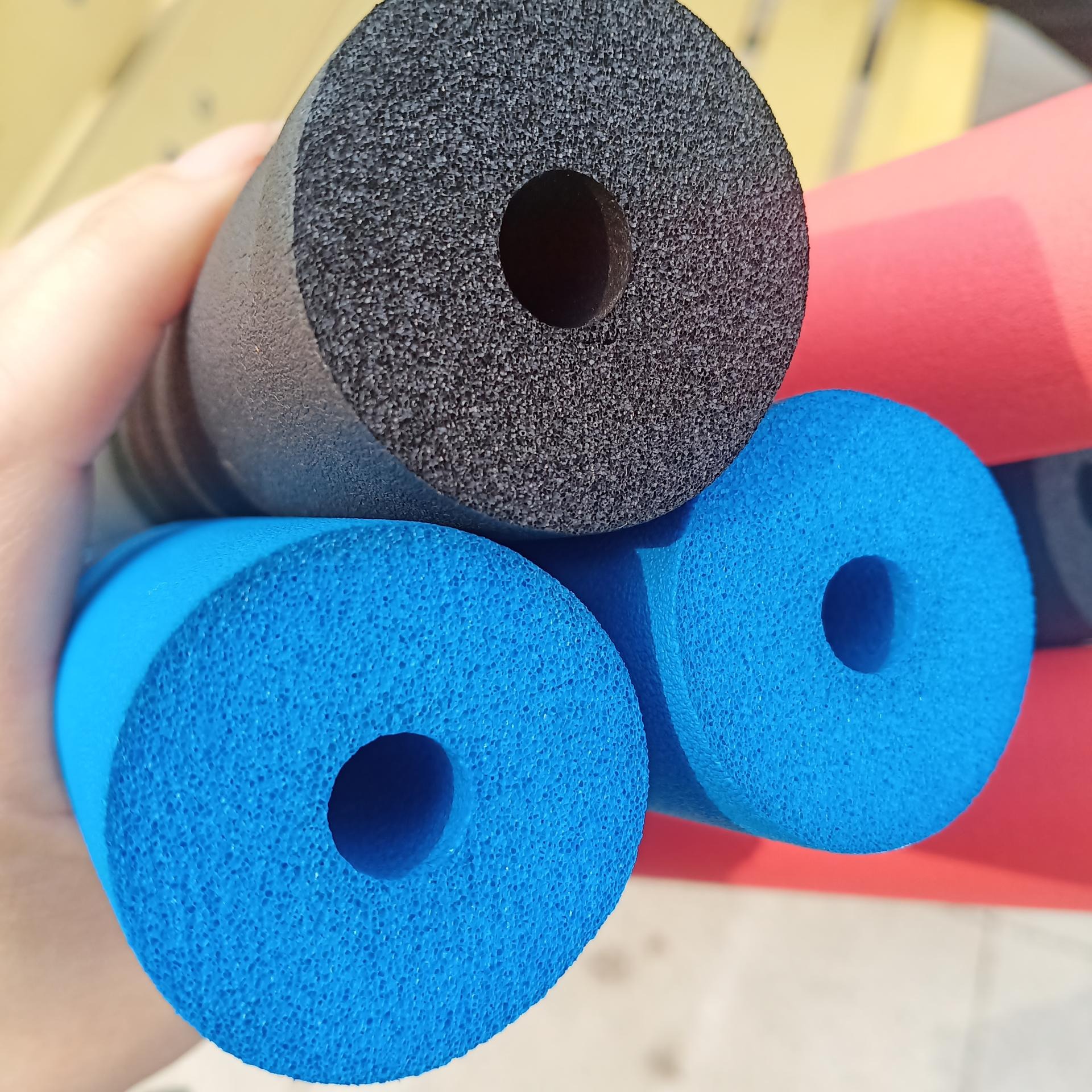 空调橡塑保温管  橡塑保温管厂家 鑫达美裕 防滑橡塑板
