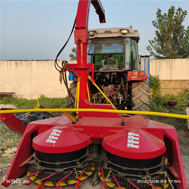 120马力轮式1.6米双圆盘割台青储机 龙翔大型牧草玉米秸秆收割青贮机示例图27