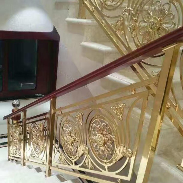 铜楼梯扶手厂家供应 镀金铜艺楼梯物业发现了其牢固的真相