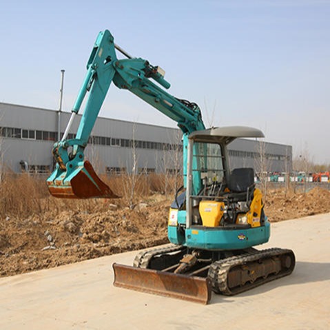 北京个人二手小型挖掘机   配电室挖土施工的小挖机