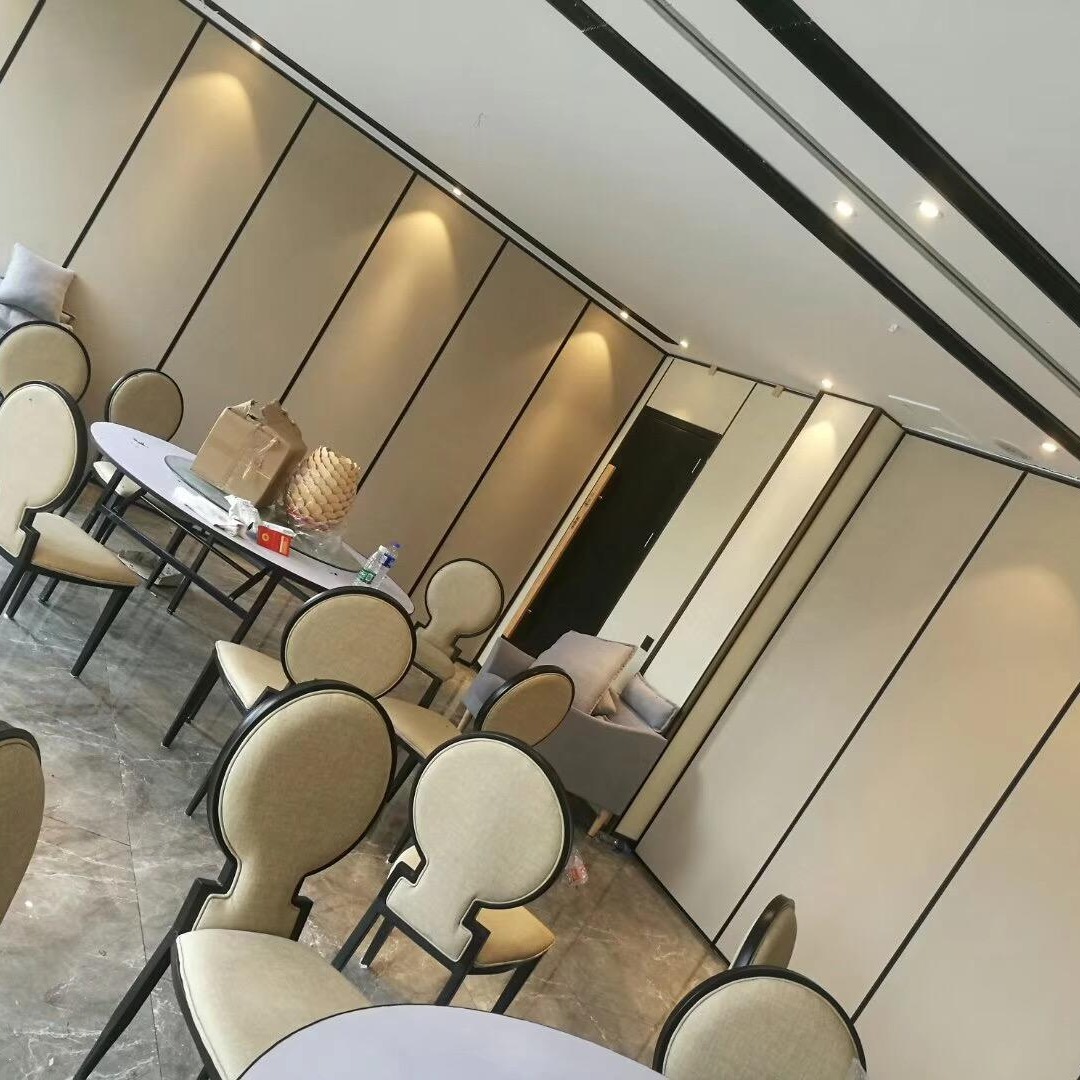 迪高85型中式中餐厅酒店隔断 无地轨悬挂式移动隔墙 活动趟门屏风 厂家供应免费设计测量图片