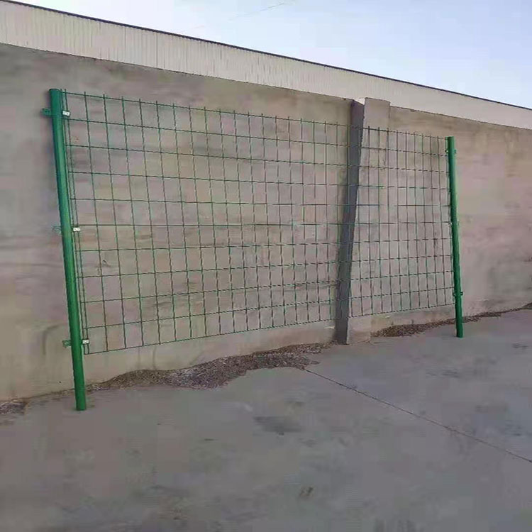 各种围网护栏 公路护栏网 浸塑公路护栏网 道路防护网 奔沃厂家欢迎采购