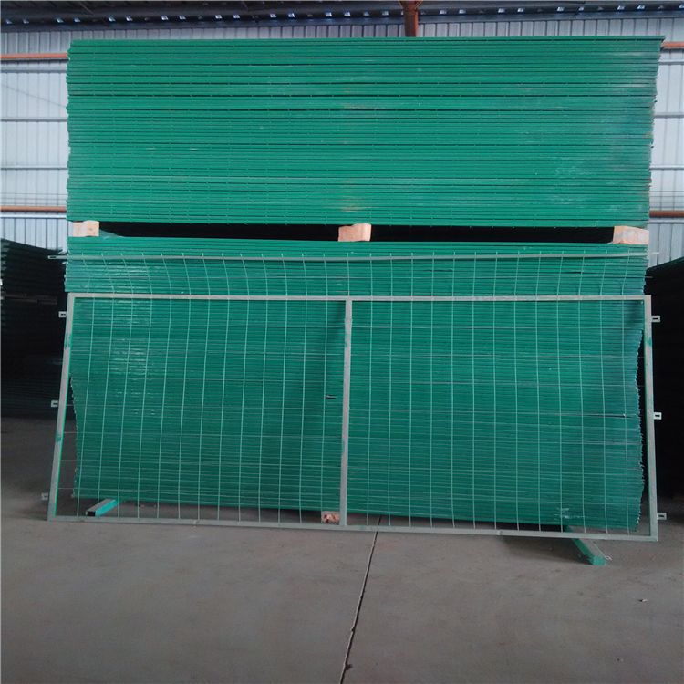 浸塑围栏网  花园护栏网生产厂家   舞钢市小区楼房隔离栅示例图8