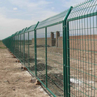 【现货供应】小区、市政围墙隔离栅铁丝护栏网厂家示例图6