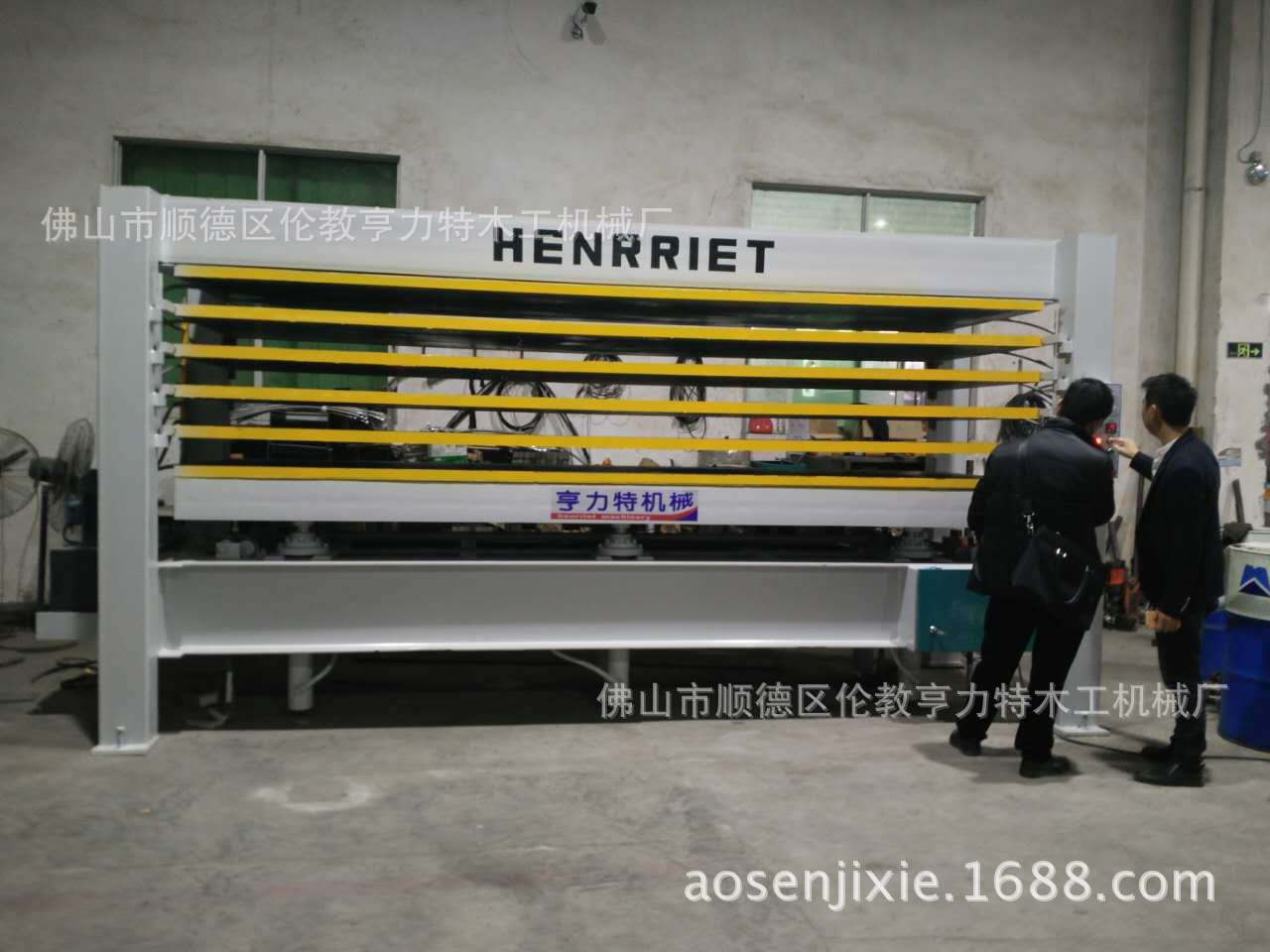 亨力特机械厂家专业生产三层六米铝合金幕墙板瓦楞板铝蜂窝热压机示例图11