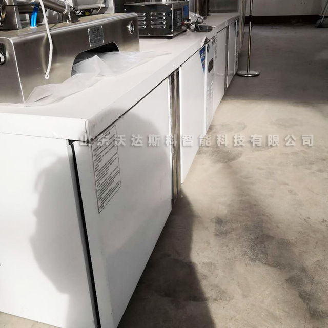 奶茶店设备全套用品 不锈钢商用冷藏冰柜 沃达斯科水吧操作雪克工作台图片