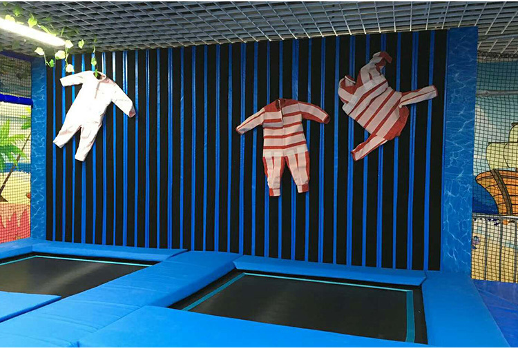 户外趣味儿童超级蹦床拓展训练设备沾沾乐充气魔术墙粘人墙蹦床示例图16