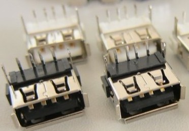 10.0mm短体USB AF 90度 后两脚USB 有卷边 DIP 蟹脚示例图3