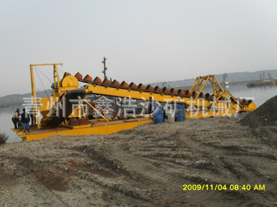供应挖沙船 产量大，费用低，是沙场专用的挖沙机械示例图8