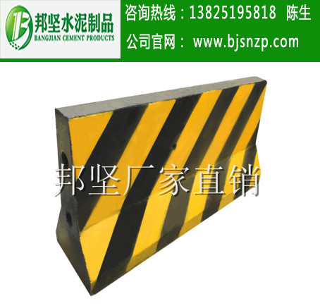 广州公路交通隔离墩，水泥防撞墩，混凝土隔离墩供应示例图7