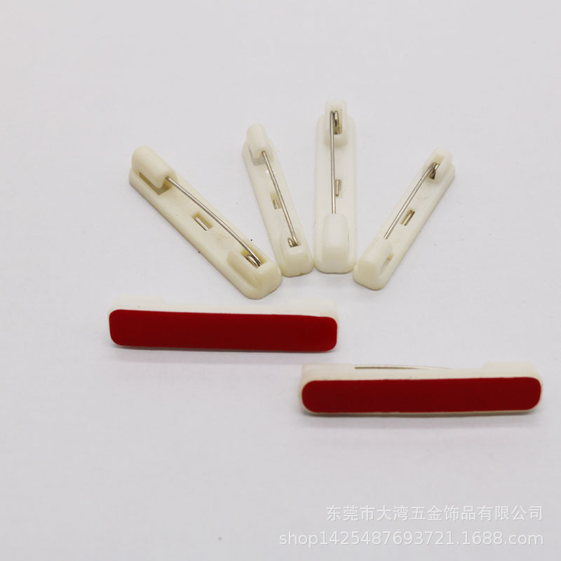 广东厂家生产大中小号 胸牌塑胶扣针 别针价格优惠 量大从优示例图4
