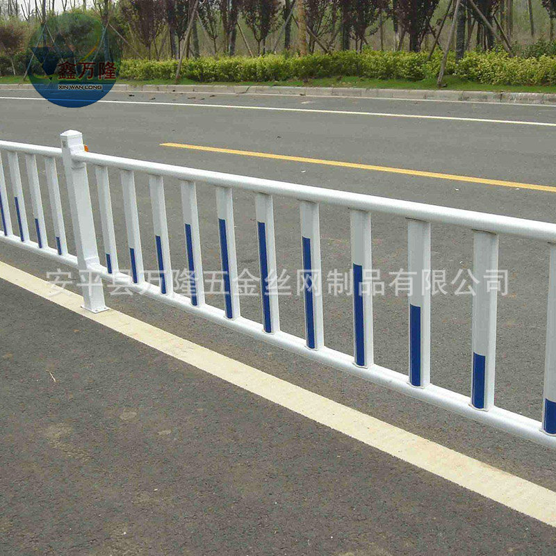 生产销售 市政护栏  道路交通隔离塑钢市政护栏  市政锌钢护栏示例图8