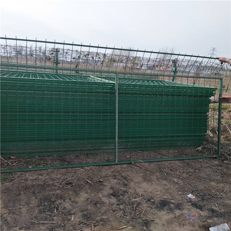 双边丝护栏网 浸塑公园护栏网 合肥公路护栏网规格示例图12