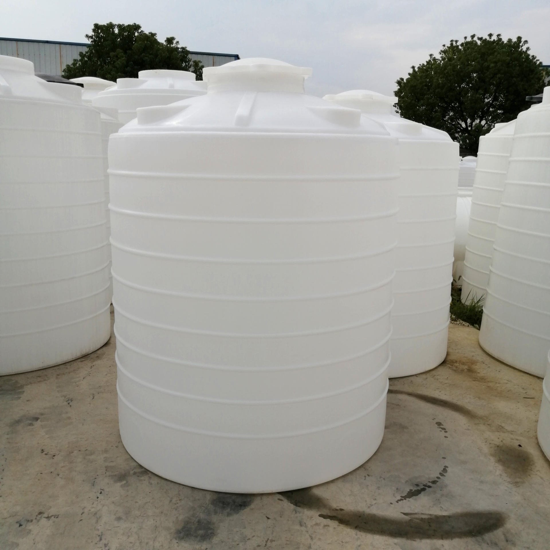 湖北厂家生产5吨耐酸碱液储罐5000LPE化工储罐