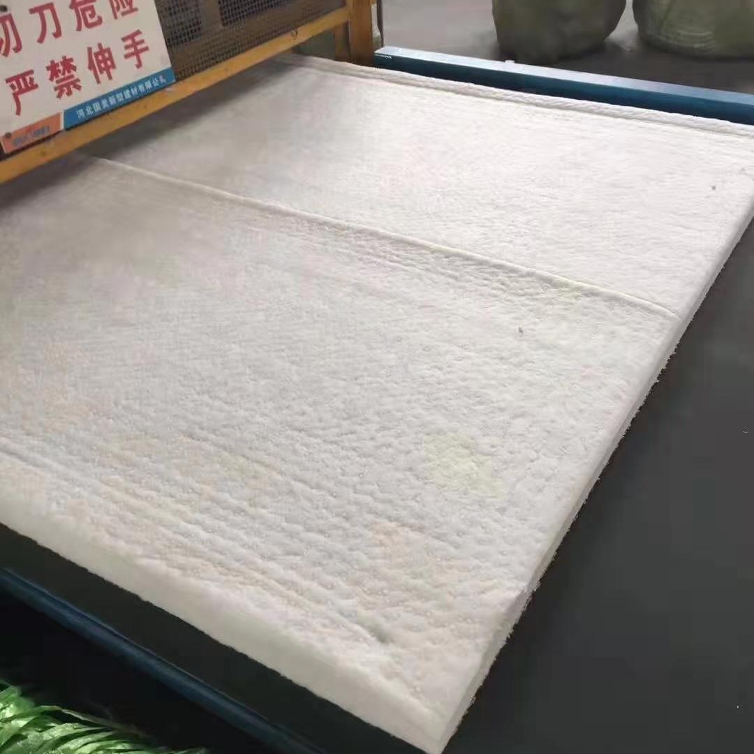 内蒙厂家批发硅酸盐板 环保耐高温硅酸铝板管 吸音保温板