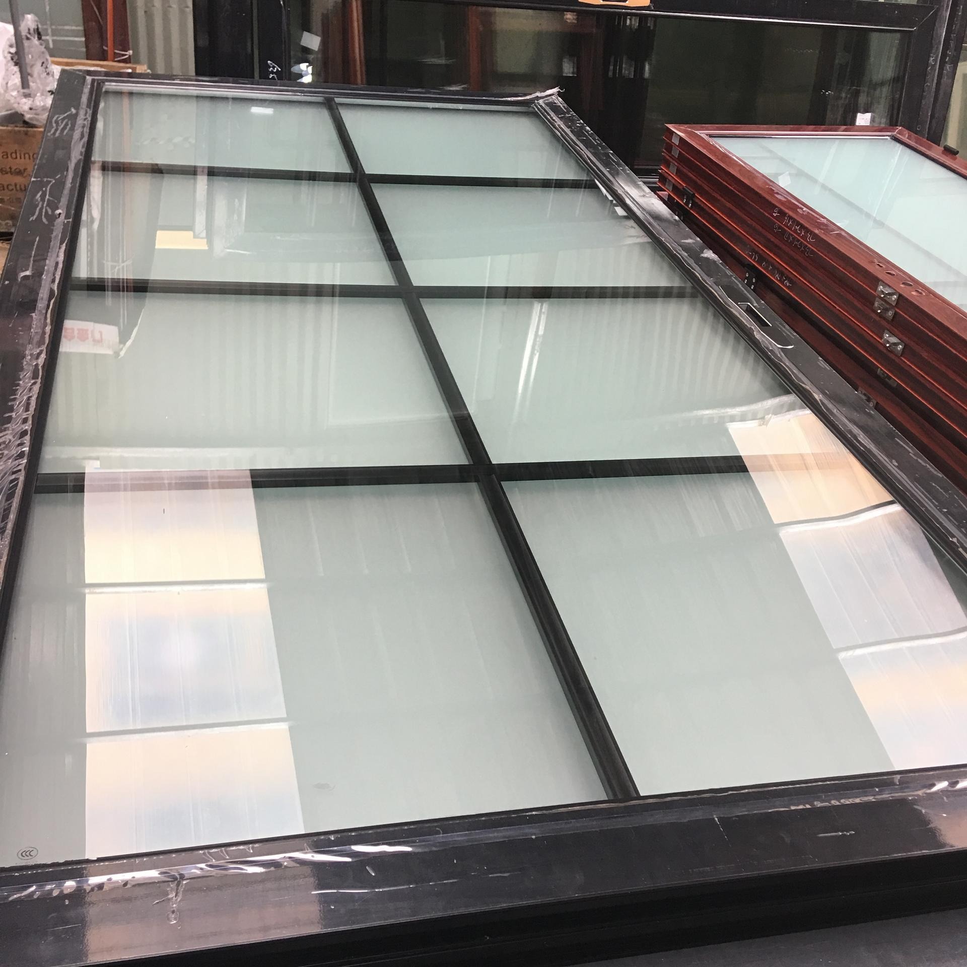 销售钢化玻璃卫生间门 铝合金门窗 钛镁铝合金门 玻璃门厂家黑色1.4格条