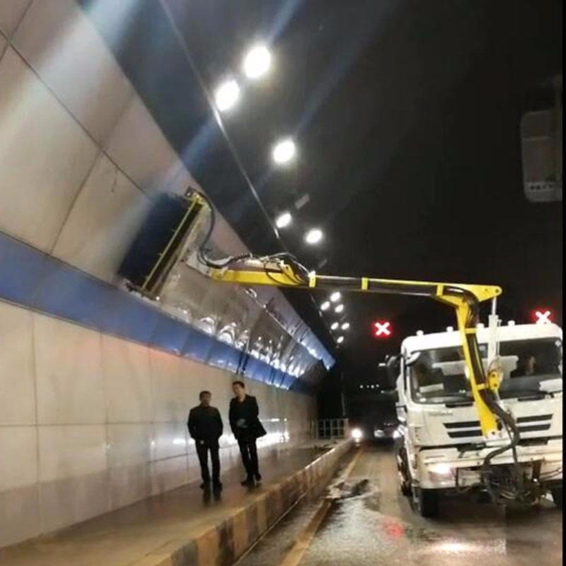山东济宁达沃DW-H2高位隧道壁清洗公路型隧道清洗车销往全国 可上门安装