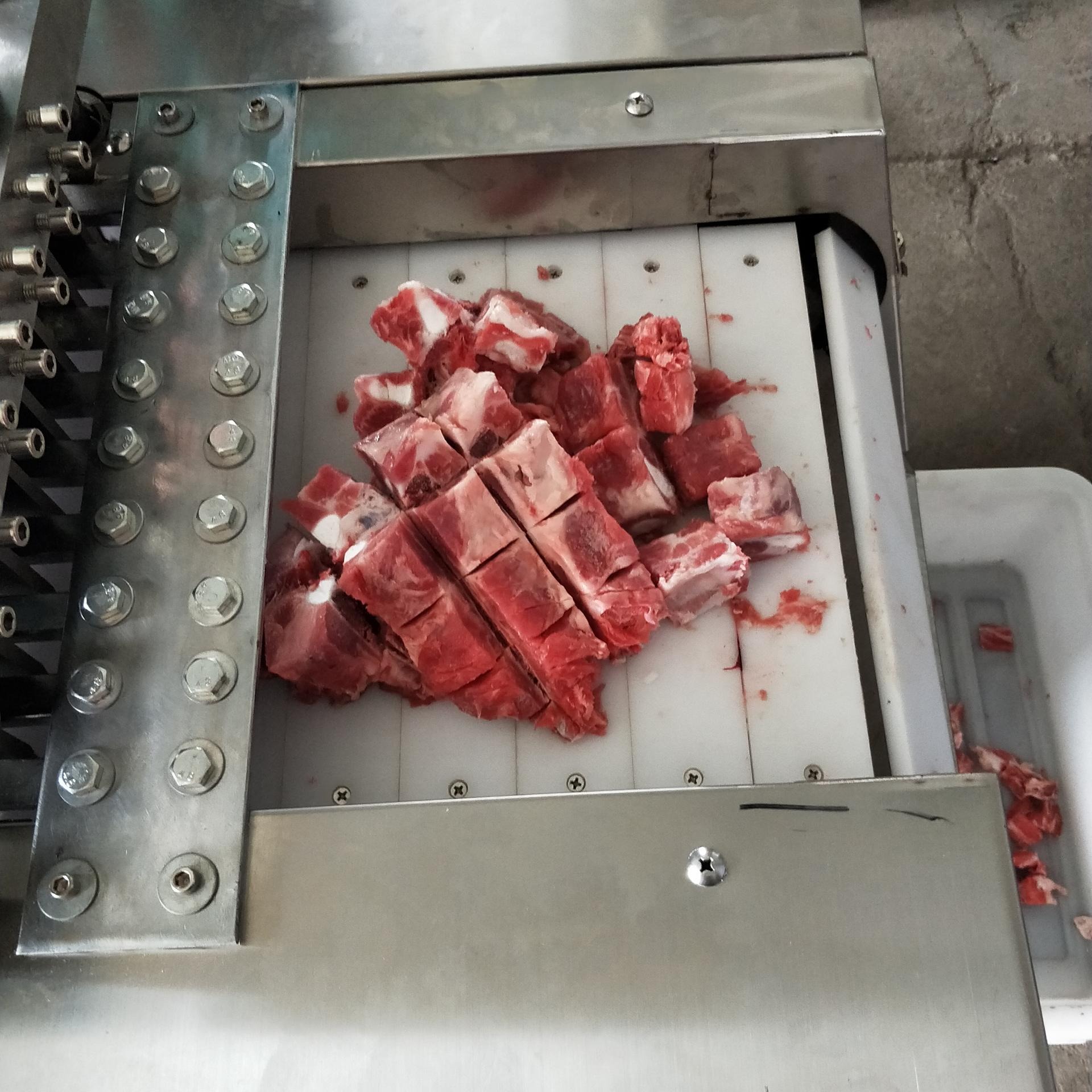 商用排骨连续切块机 猪蹄剁块机设备不锈钢鸡鸭兔子切块机器