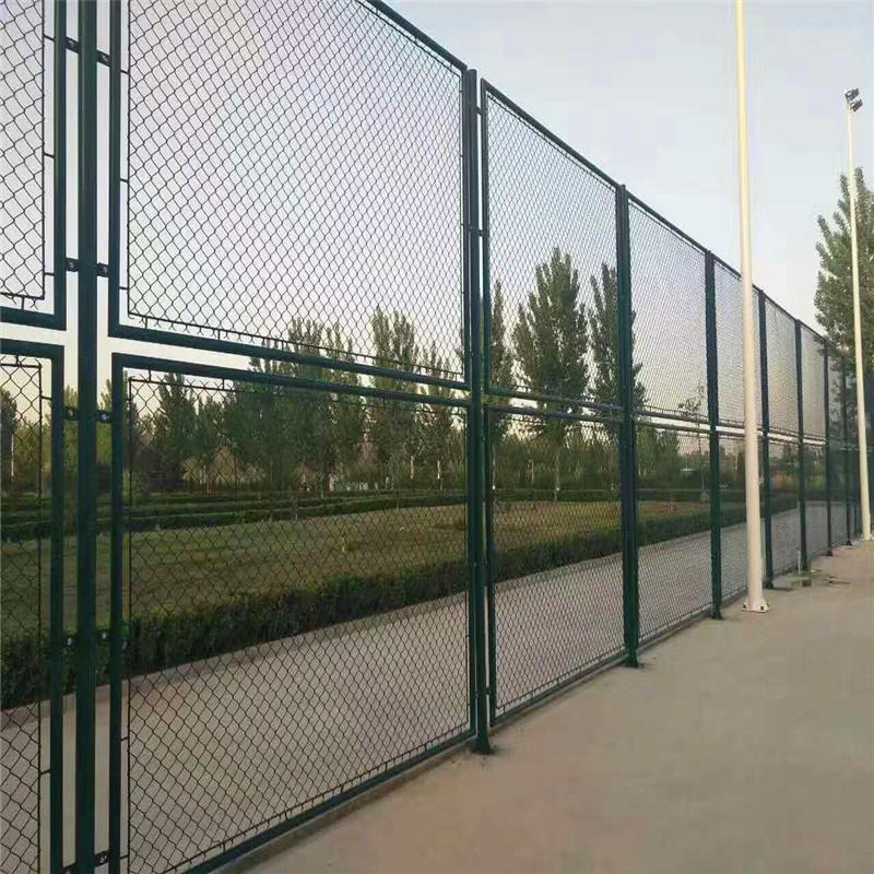 球场围网勾花包塑铁丝 学校运动操场隔离防护体育场围网球场围栏峰尚安护栏