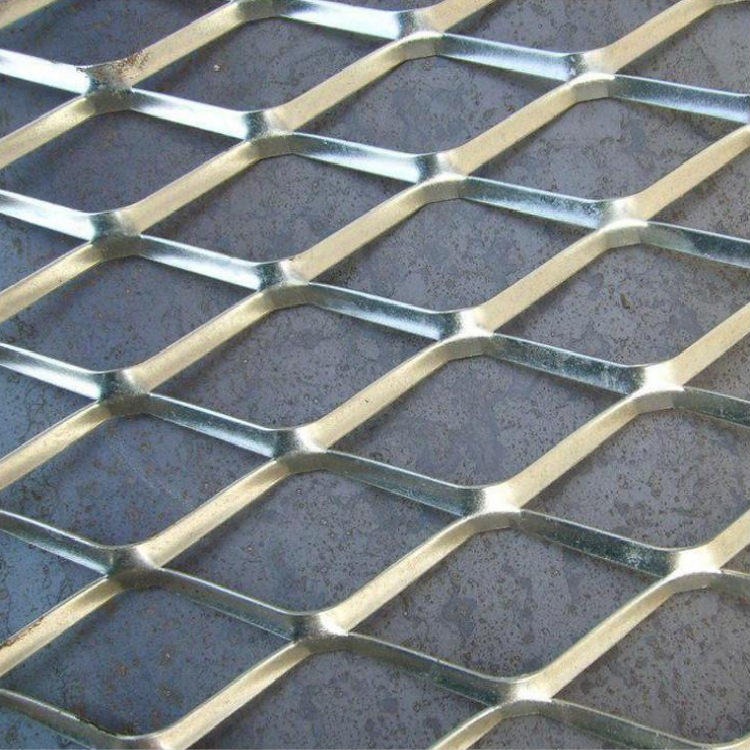 不锈钢板网 小孔防护菱形网 防护拉伸钢板网 喷塑隔断钢板网