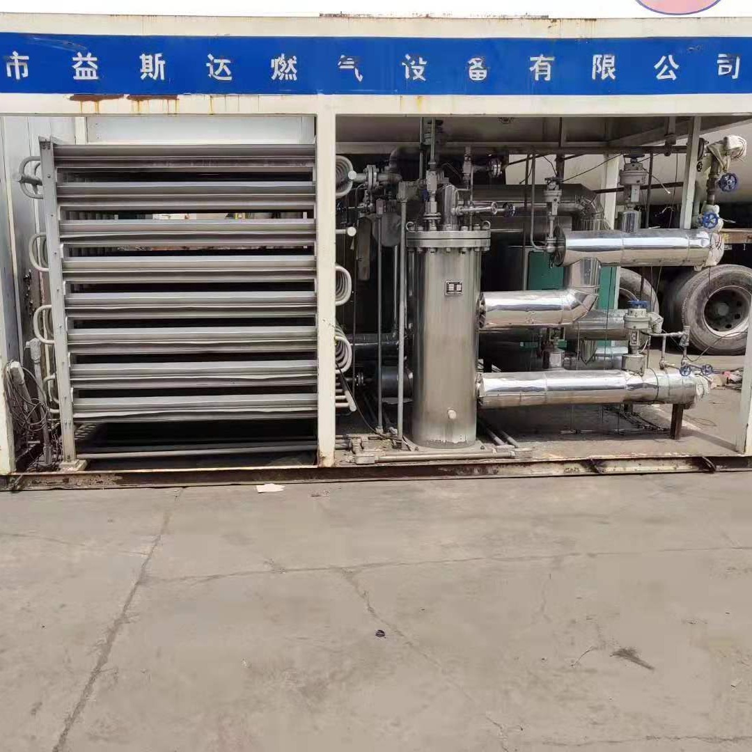 常年高价回收二手燃气设备  LNG槽车 LNG加气站设备   二手加气机设备  联合CNG压缩机 