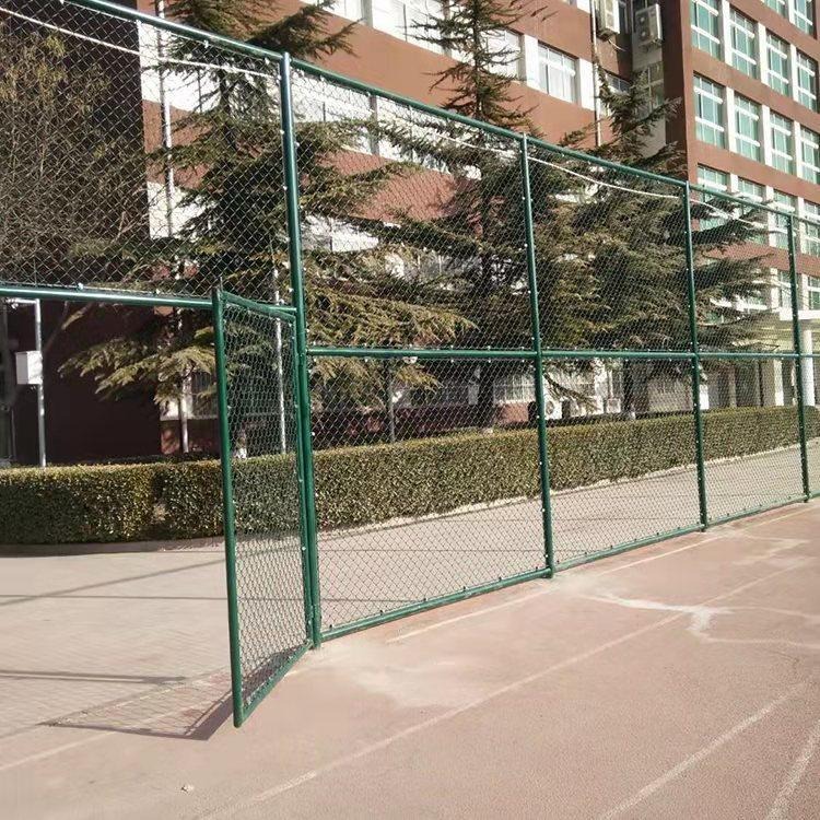 河北安平 篮球场围网 足球场地围网护网 围栏网厂家 体育围网价格
