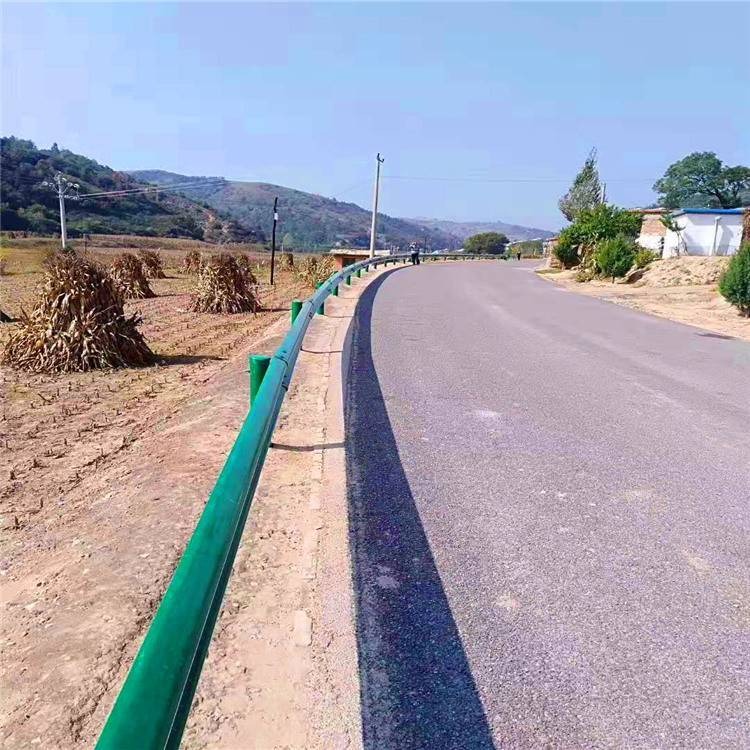 忻州市高速公路路侧防撞波形护栏板  波形护栏板 三波喷塑护栏板规格 路宏