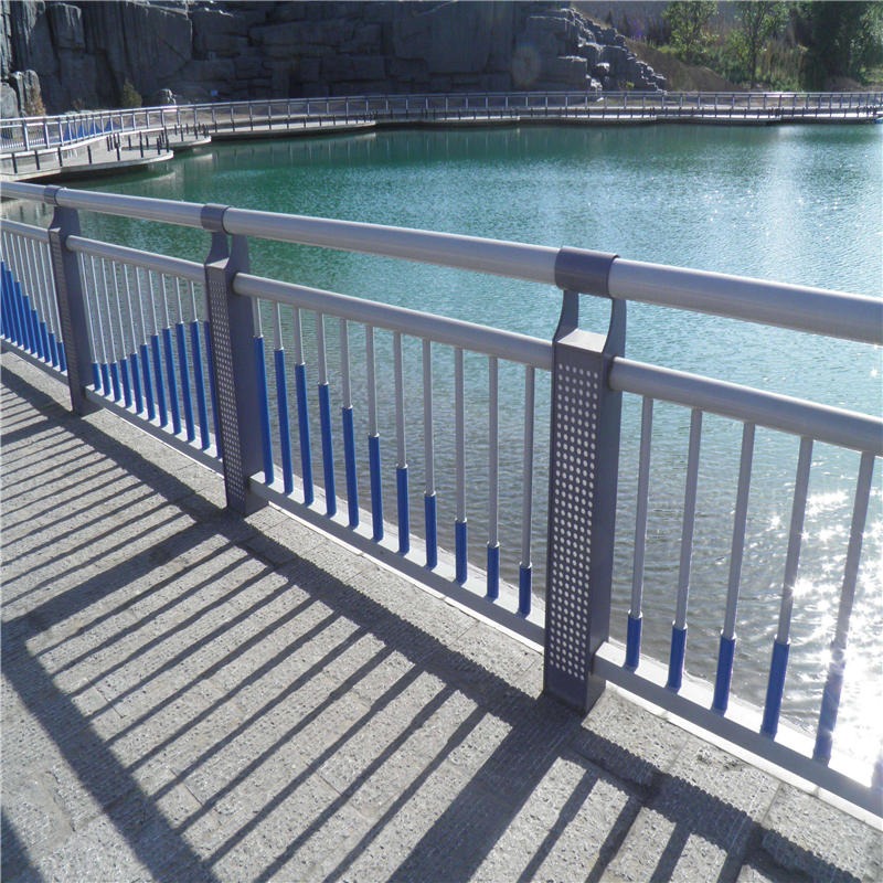 河道护栏厂家 201桥梁两侧灯光护栏 304不锈钢碳素钢复合管 聚晟 防撞护栏